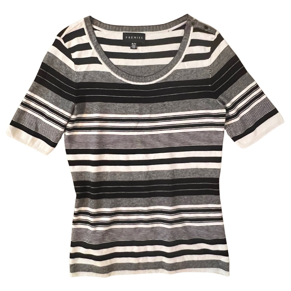 Black & White Striped Knit Top – Size M (PREMISE)
